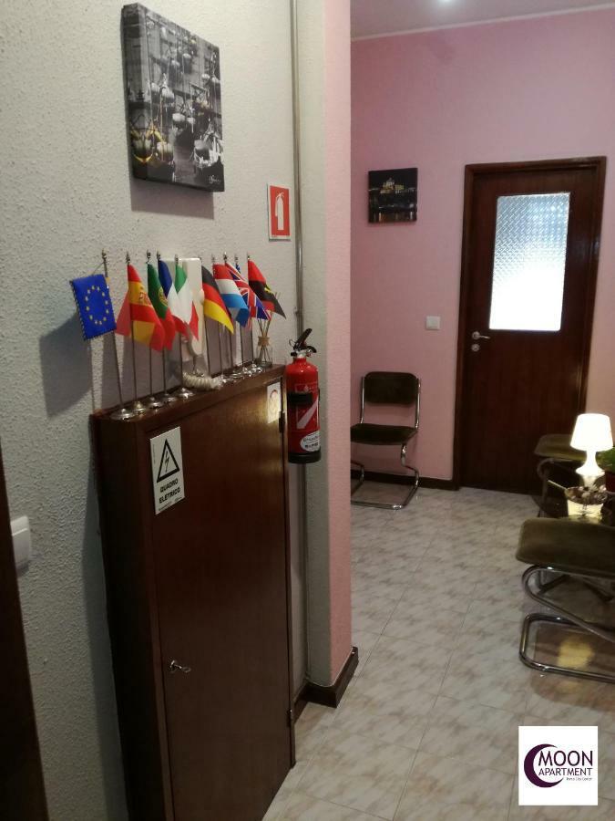 Moon City Center Apartment Порту Екстер'єр фото
